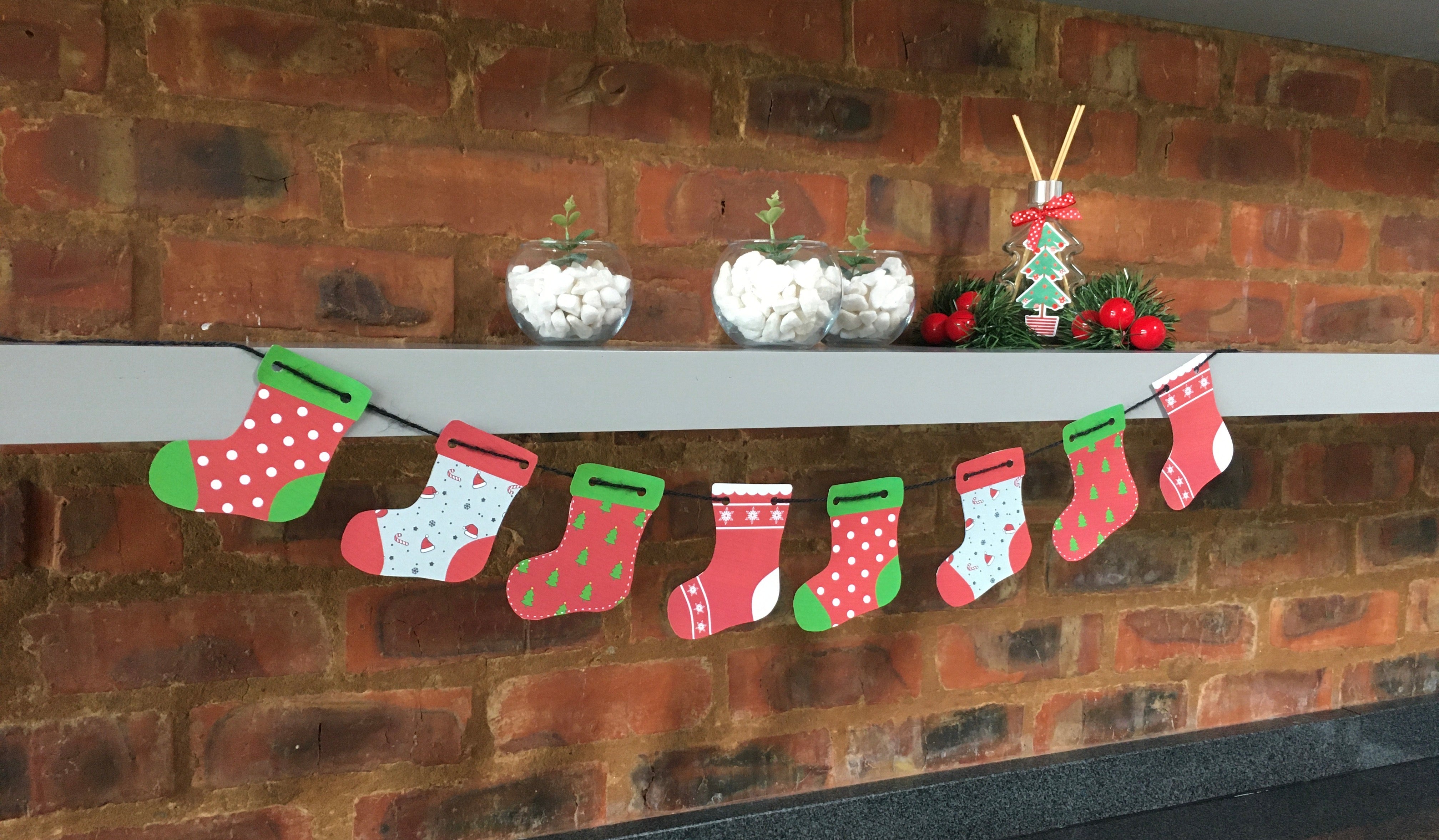 Christmas Socks Free Printable DRKCrafts