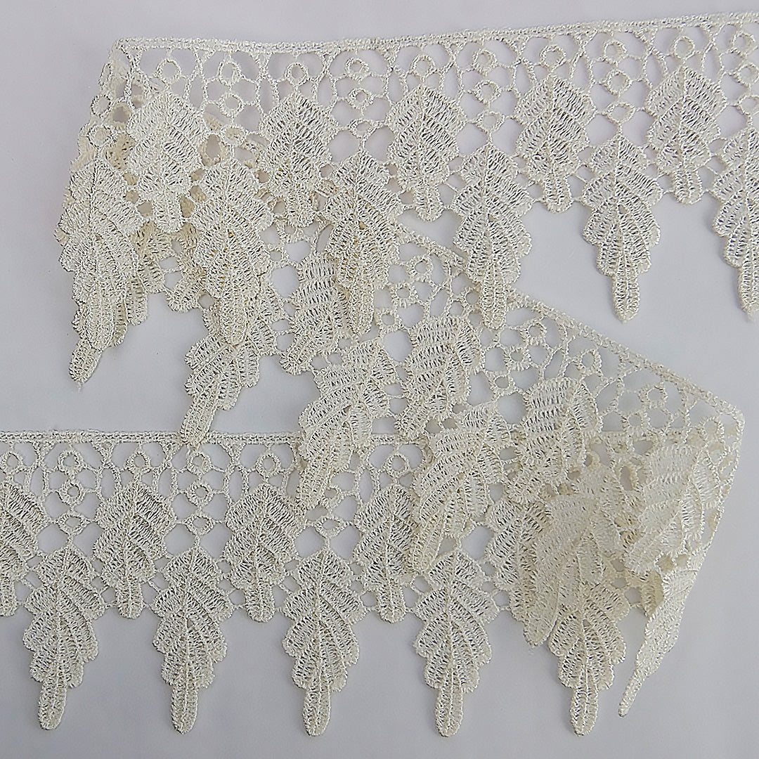 Guipure Leaves 2.5" wide Ivory 5 metres