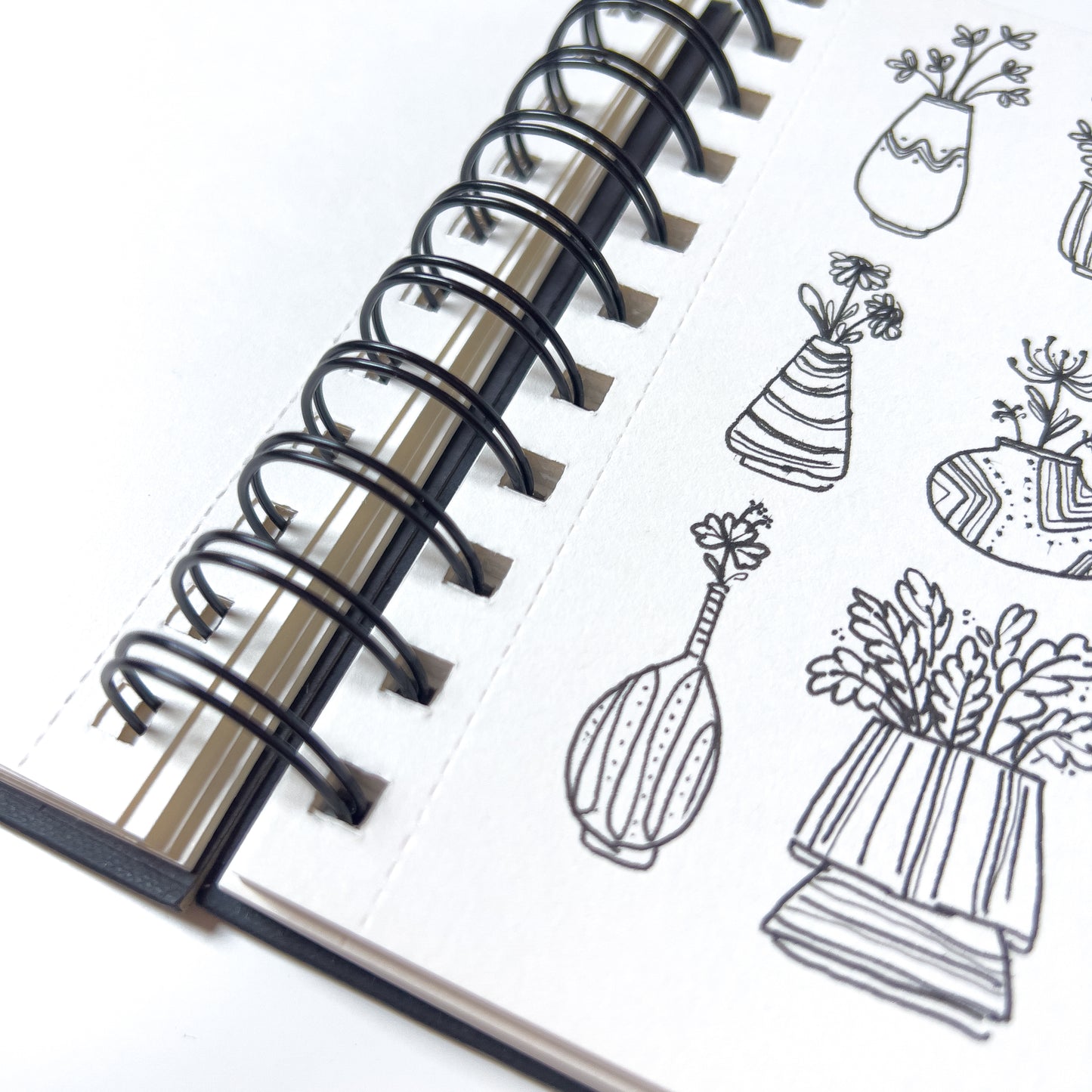 Elements A5 Sketchbook 50s 180gsm Portrait Wire-O Black Cover – Art & Craft Essential