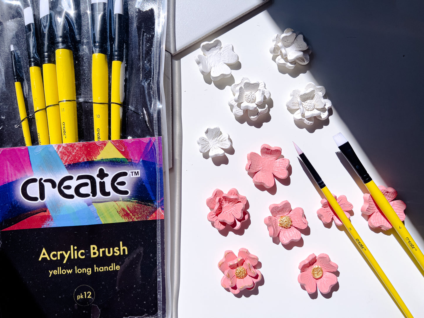 Create Yellow Long Handle Acrylic Brush Pack of 12