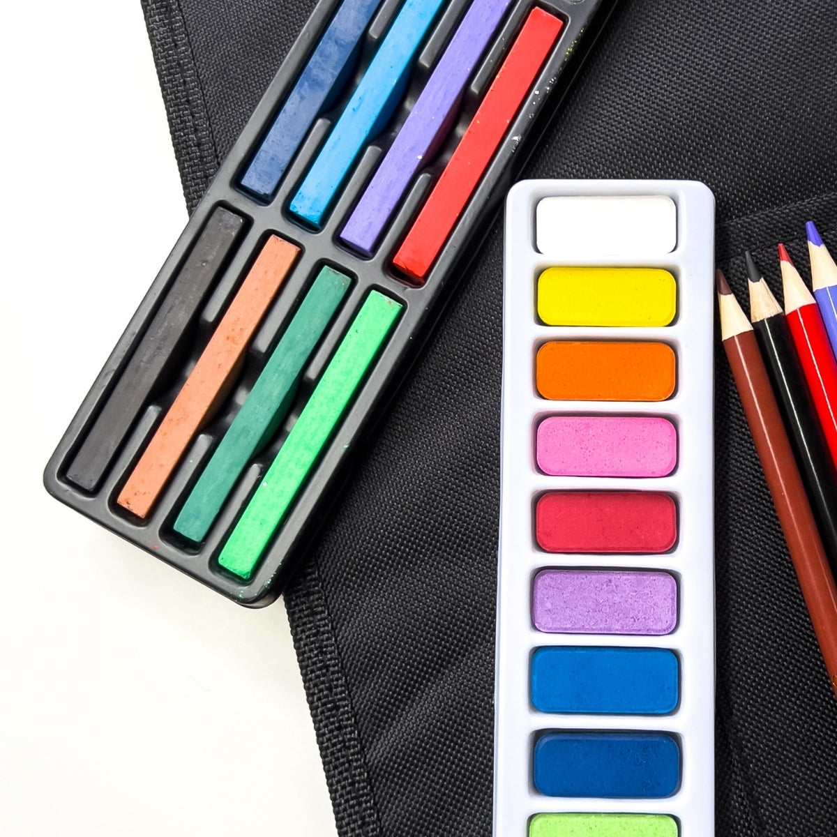 Elements Mixed Media Travel Bag 70 piece Set with A Frame Easel – Professional Artist Easel