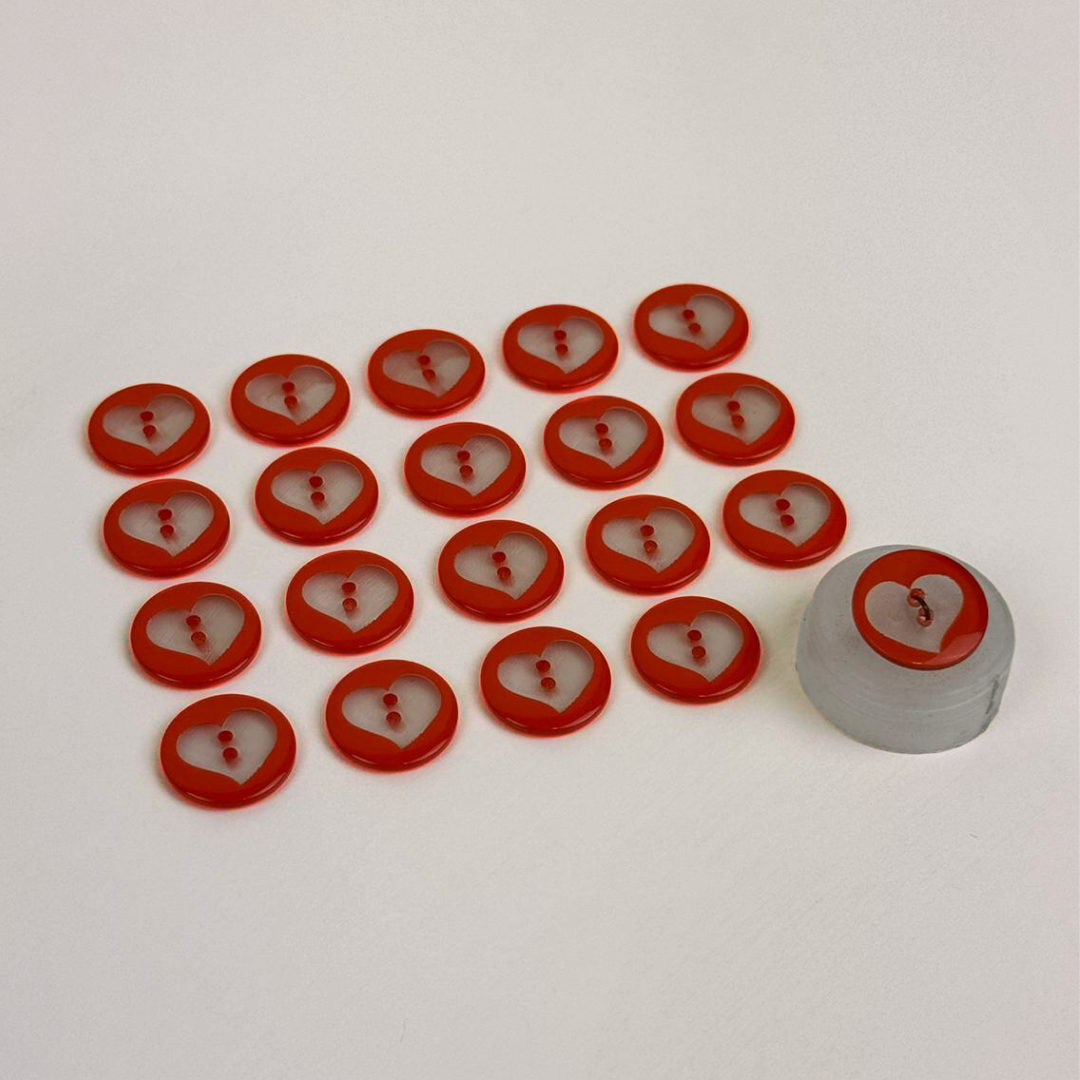 Heart Print 15mm buttons - Red 20 pieces