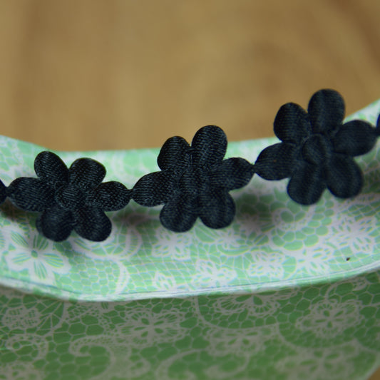 Satin Daisy Chain Ribbon - Black ( 25m card )