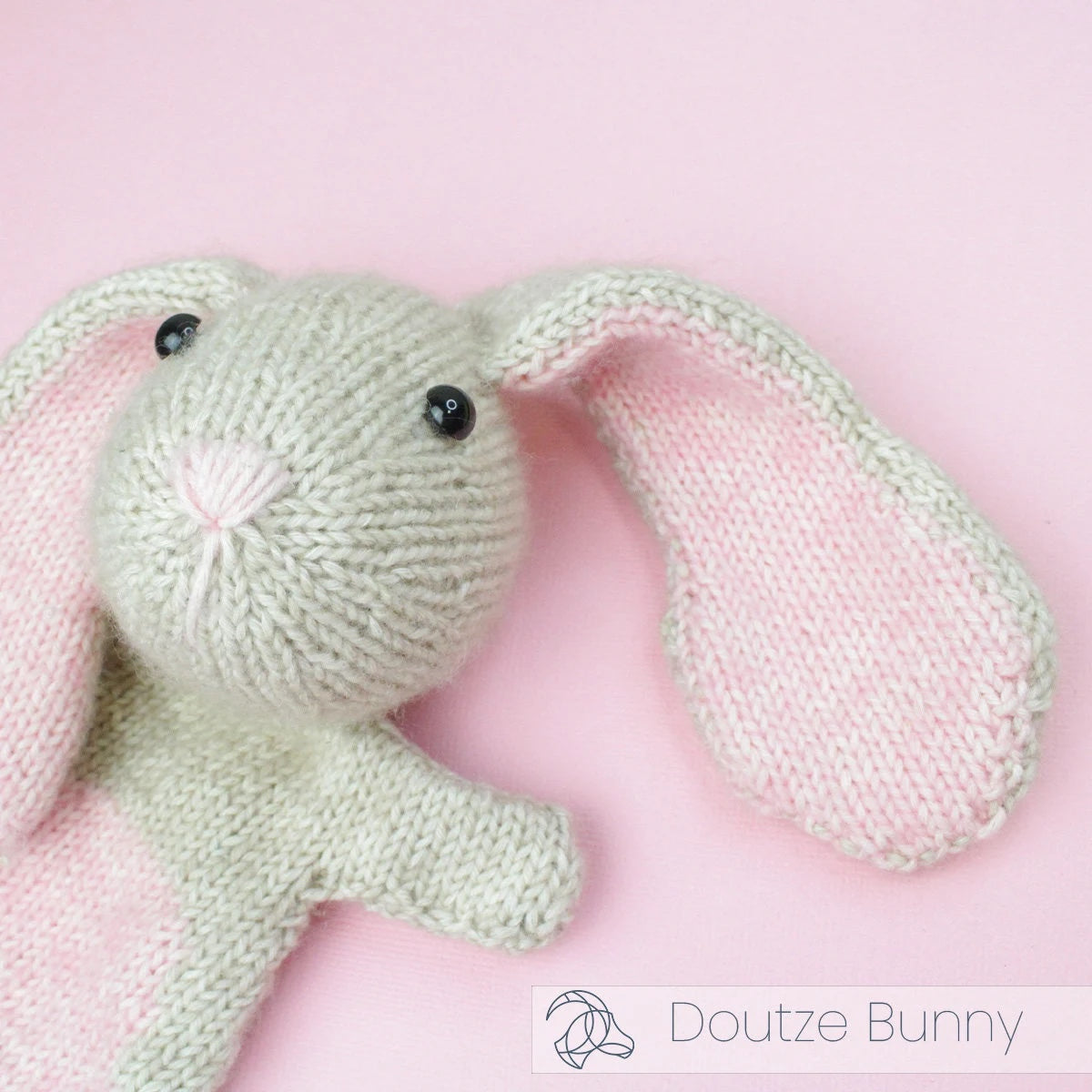 HardiCraft DIY Crochet Kit - Doutze Bunny