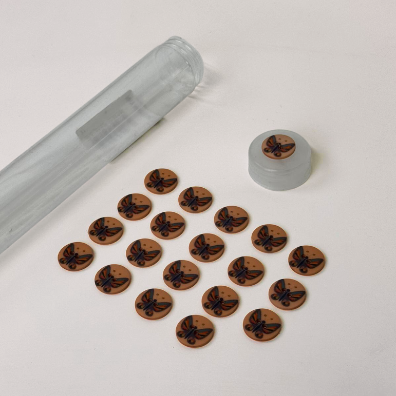 Bufferfly 15mm Buttons - Terracotta 20pieces