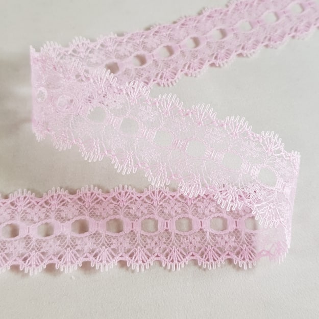 Knitting In Eyelet Lace 30mm All Pink 5 metre card