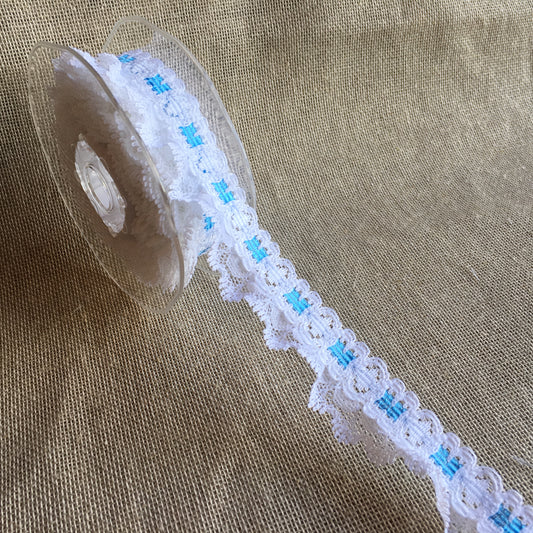 Lace Single Frill with Ribbon Slot 25mm White/Blue 5 metre reel