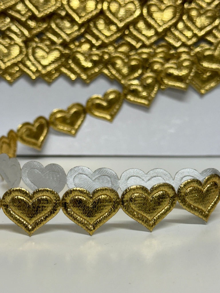 Satin Heart Chain Ribbon -Gold (15m card)